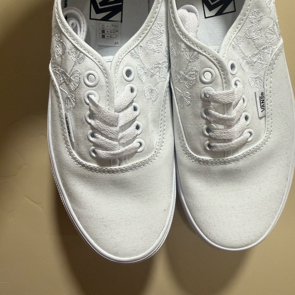 Vans Women's Floral Embroidered White Sneakers
